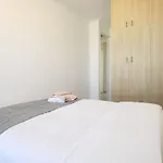 Apartment Modern 2-bed 80m2 With Elevator Free Parking N19-25