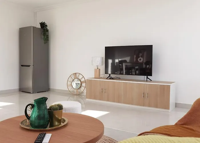 Apartman Modern 2-bed 80m2 With Elevator Free Parking N19-25 Párizs